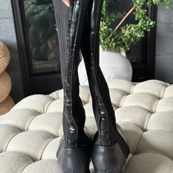 Black Stretchy Elastic Sock Knee-High Women's Block Heel Boots - Picture 10 of 10